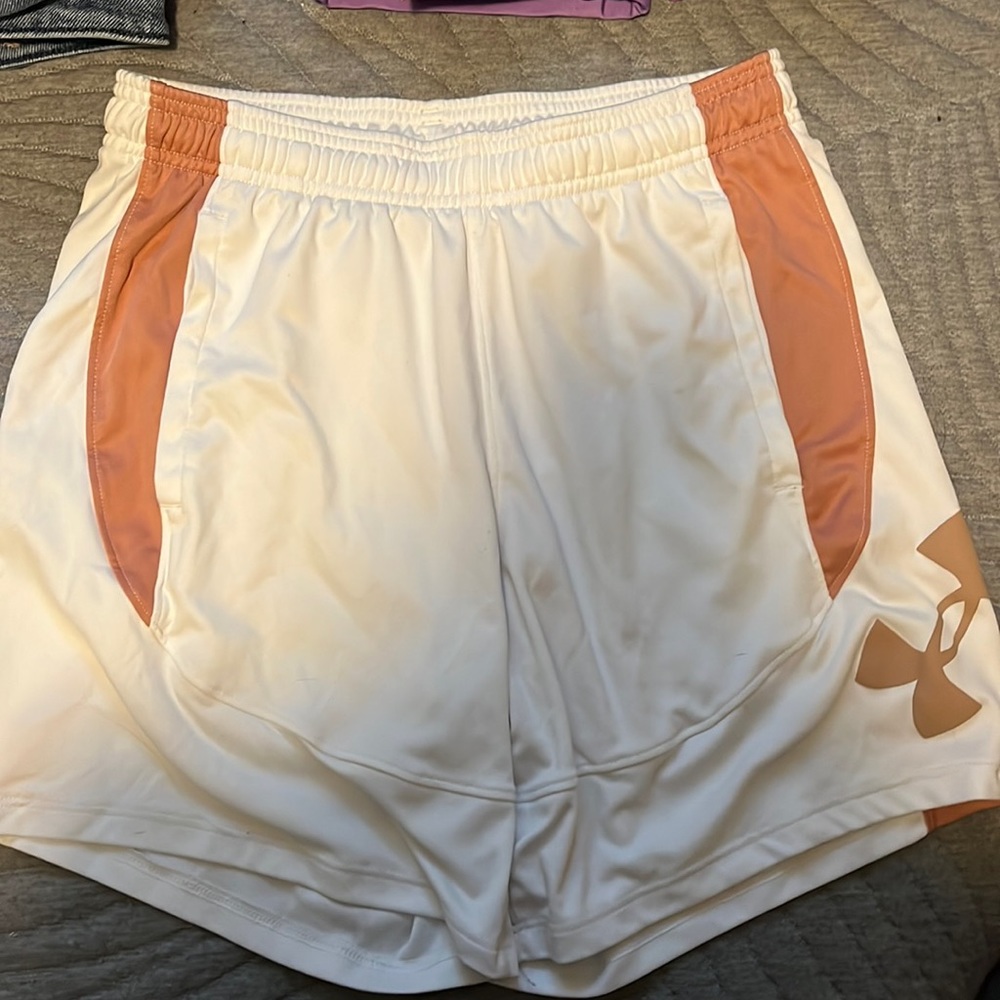 UNDER ARMOR shorts